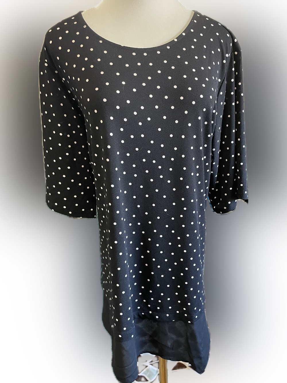 Adrianna Papell Polka Dot Tunic in Navy & White Size 1X Like New
